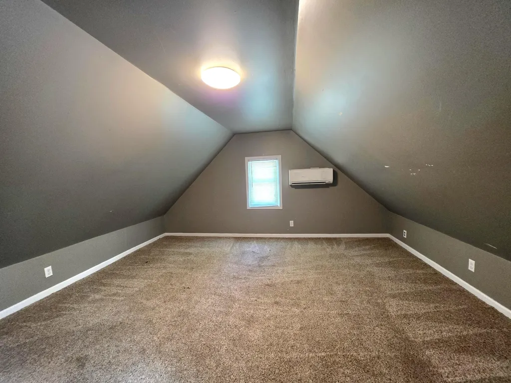 2537 Old Newburg Road Murray KY 42071