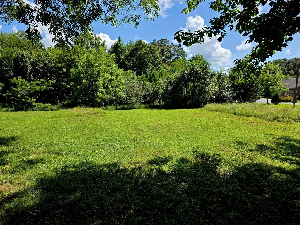 2537 Old Newburg Road Murray KY 42071
