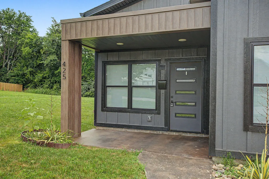 425 W Edmunds Street Hopkinsville KY 42240