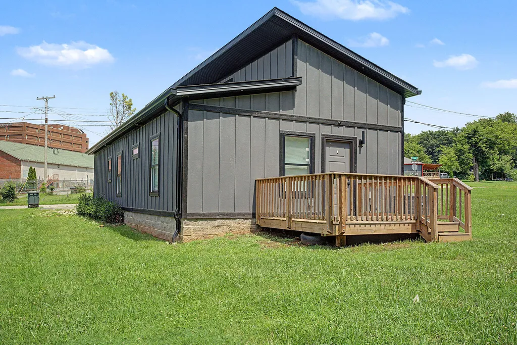 425 W Edmunds Street Hopkinsville KY 42240