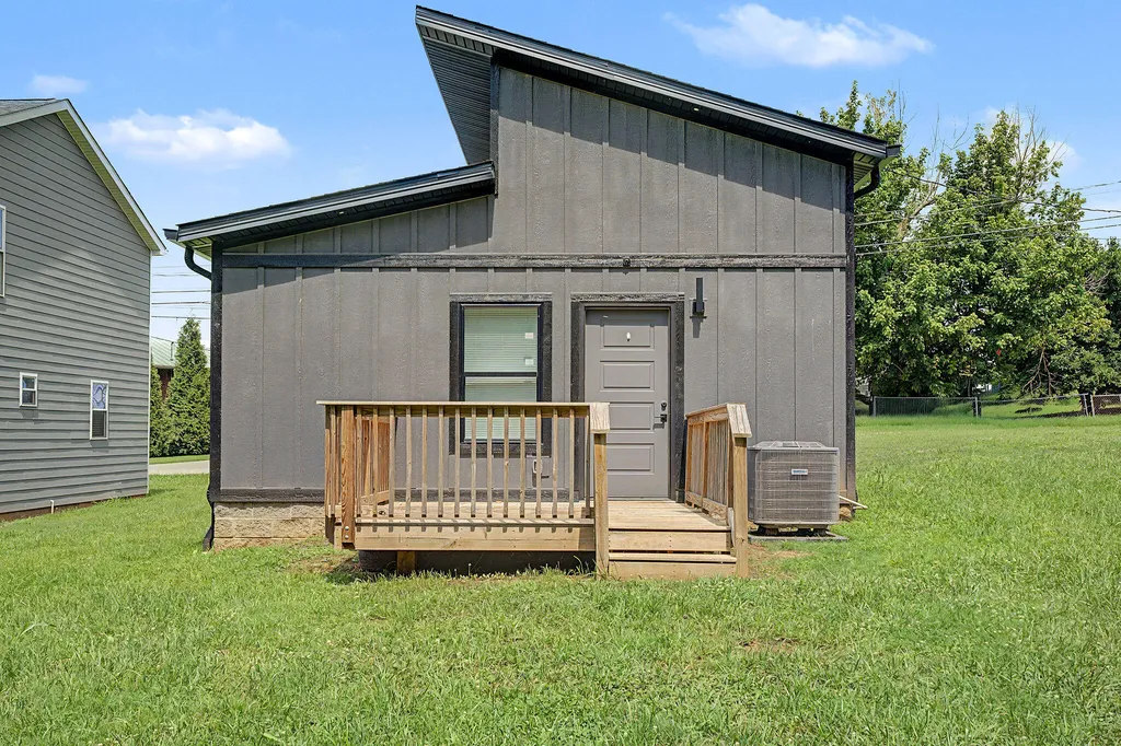 425 W Edmunds Street Hopkinsville KY 42240