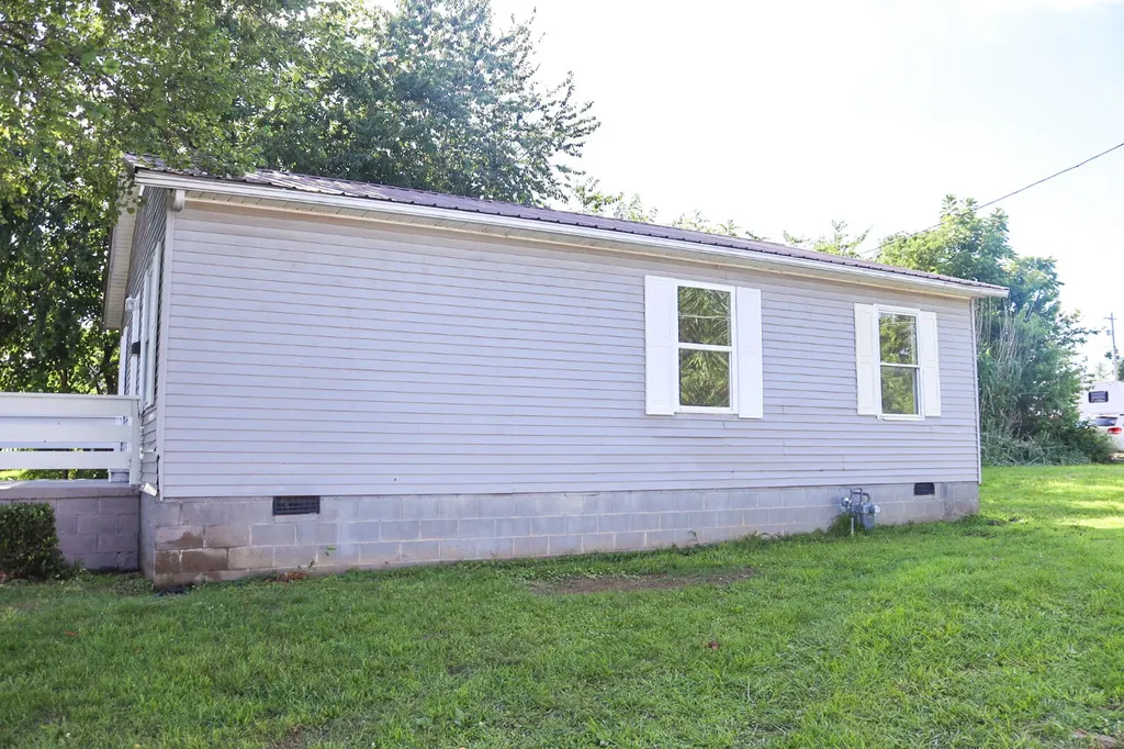 311 Willow Street Mayfield KY 42066