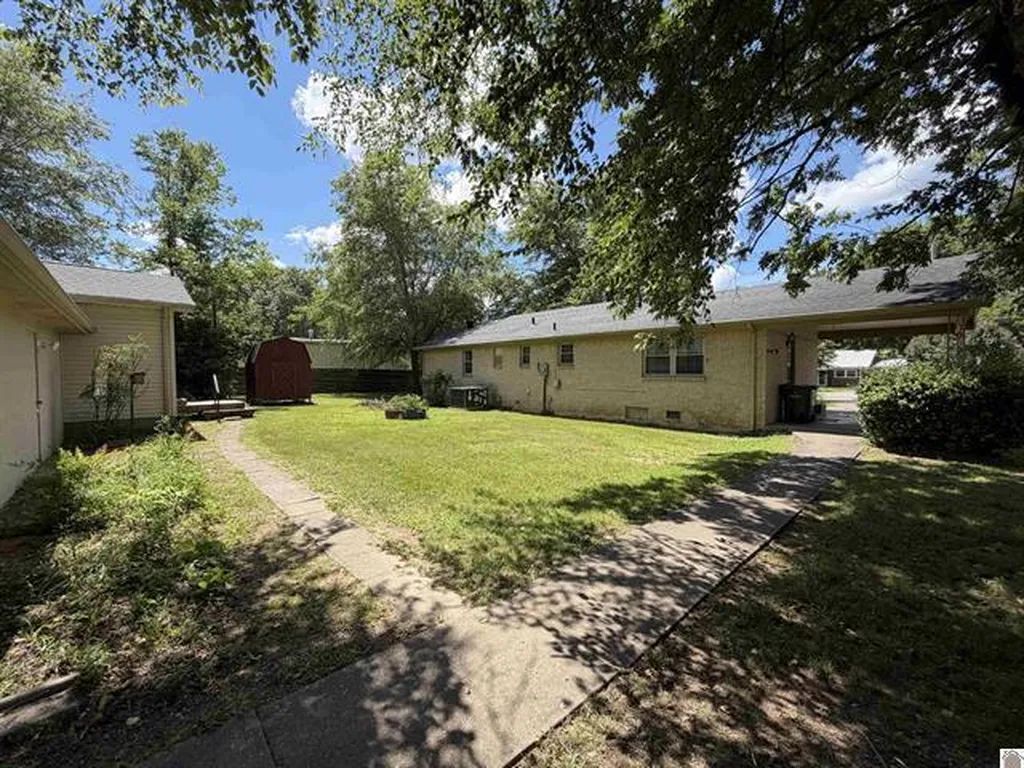 1560 Dawson Road Princeton KY 42445