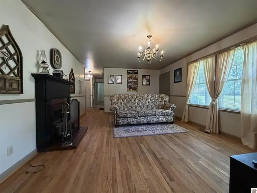 1560 Dawson Road Princeton KY 42445