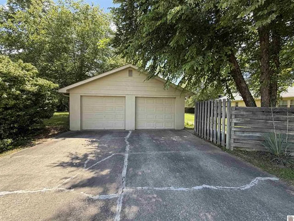 1560 Dawson Road Princeton KY 42445