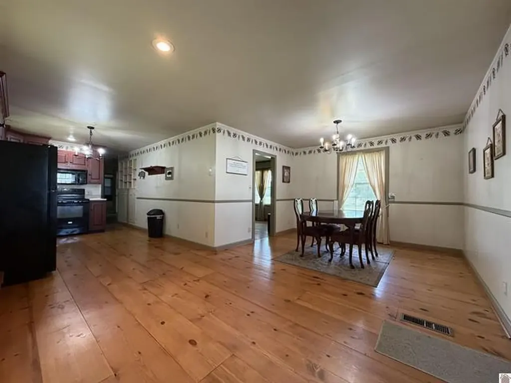 1560 Dawson Road Princeton KY 42445