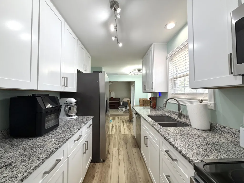 65 Bay Lane Cadiz KY 42211