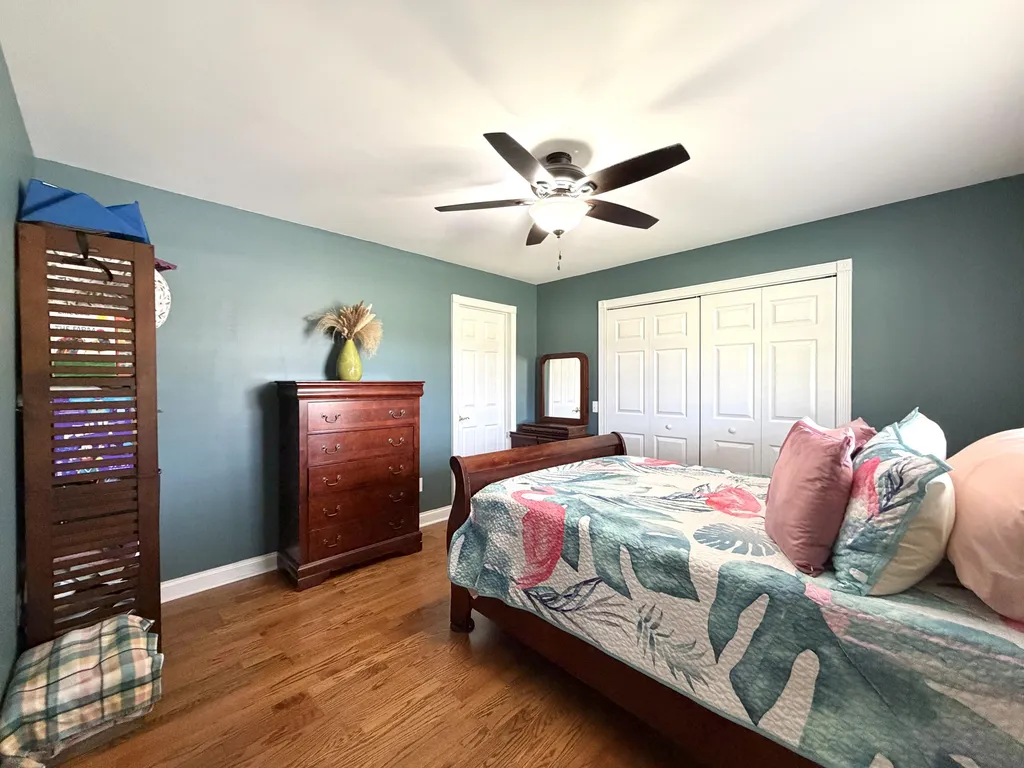 65 Bay Lane Cadiz KY 42211