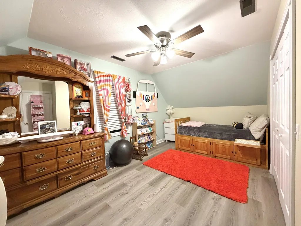 65 Bay Lane Cadiz KY 42211