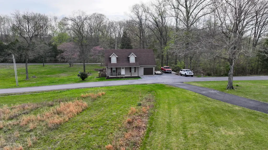 65 Bay Lane Cadiz KY 42211