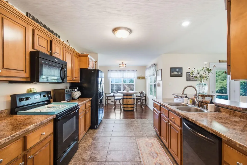 273 Ridgefield Drive Liberty KY 42539