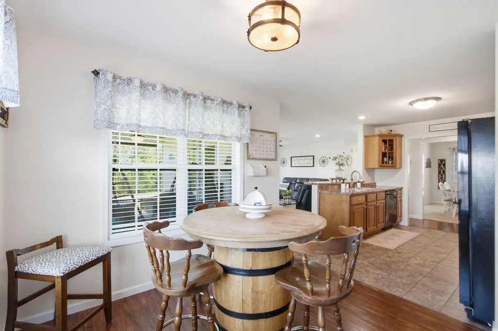 273 Ridgefield Drive Liberty KY 42539