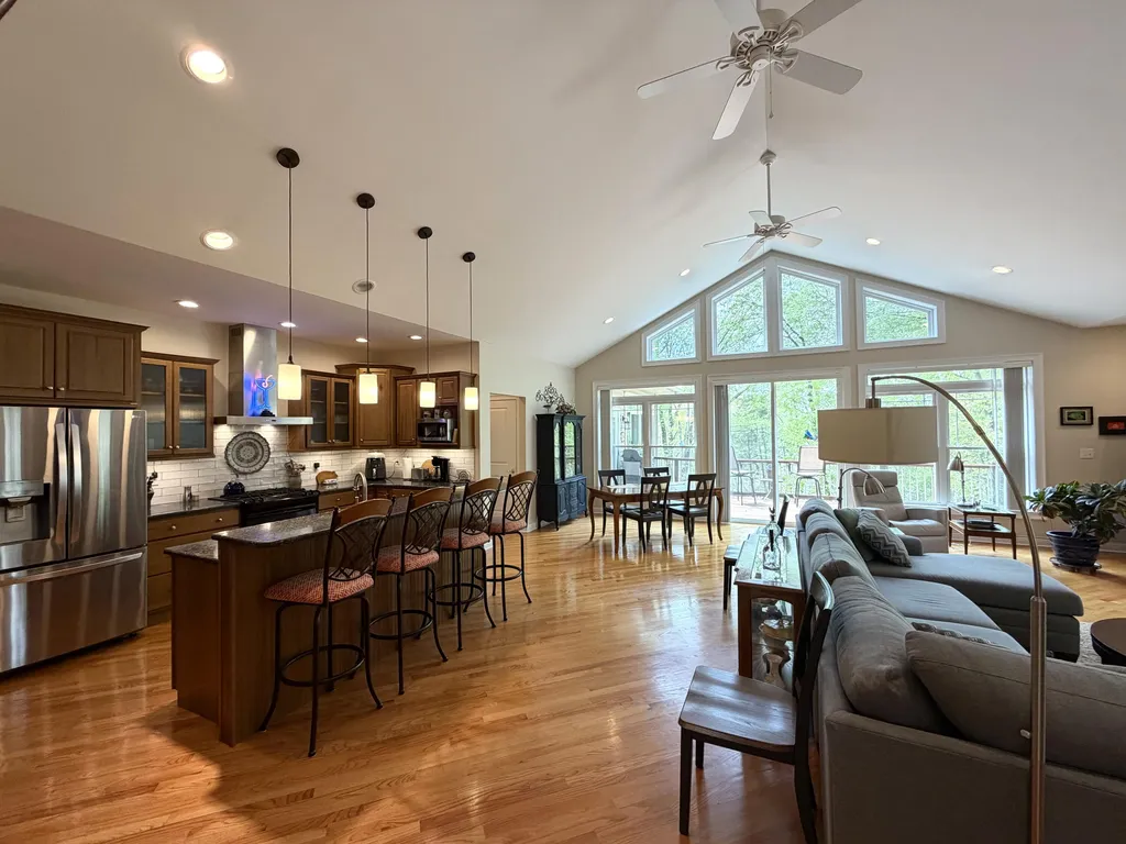 112 Lakeview Terrace Cadiz KY 42211