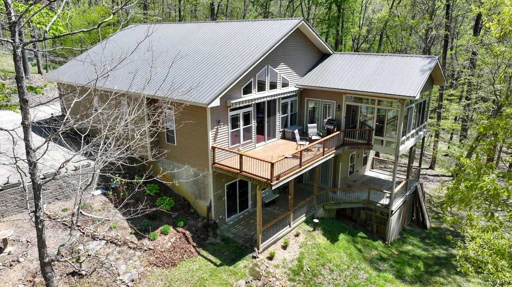 112 Lakeview Terrace Cadiz KY 42211