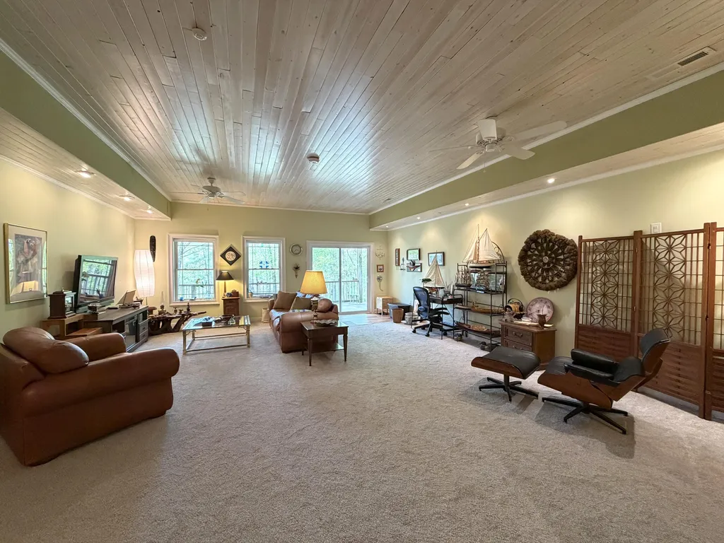 112 Lakeview Terrace Cadiz KY 42211