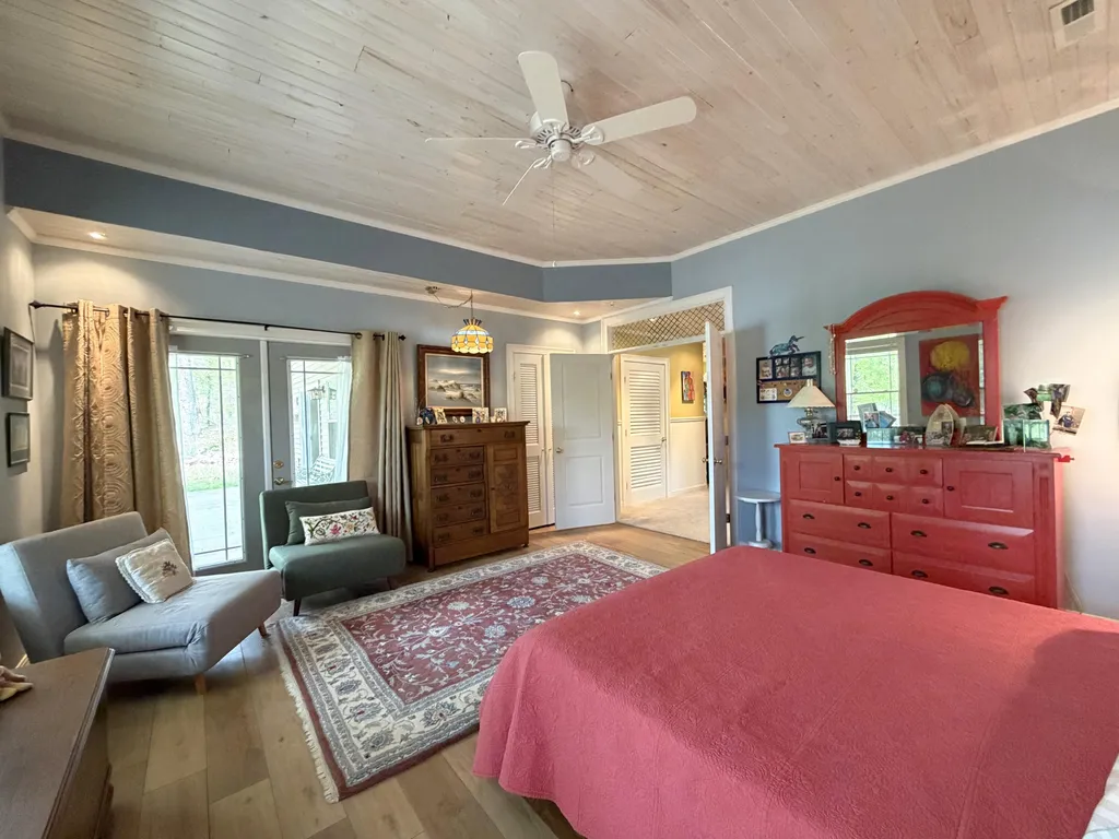 112 Lakeview Terrace Cadiz KY 42211