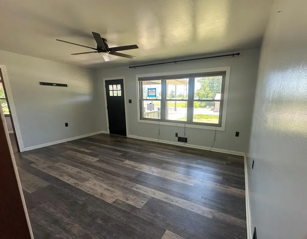 3615 Merle Travis Highway Beechmont KY 42323