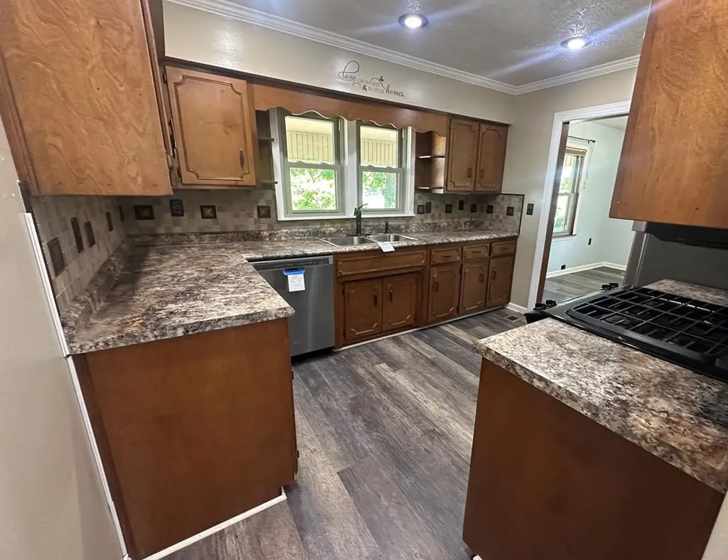 3615 Merle Travis Highway Beechmont KY 42323