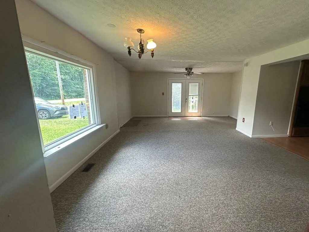 7253 Morgantown Road Russellville KY 42276