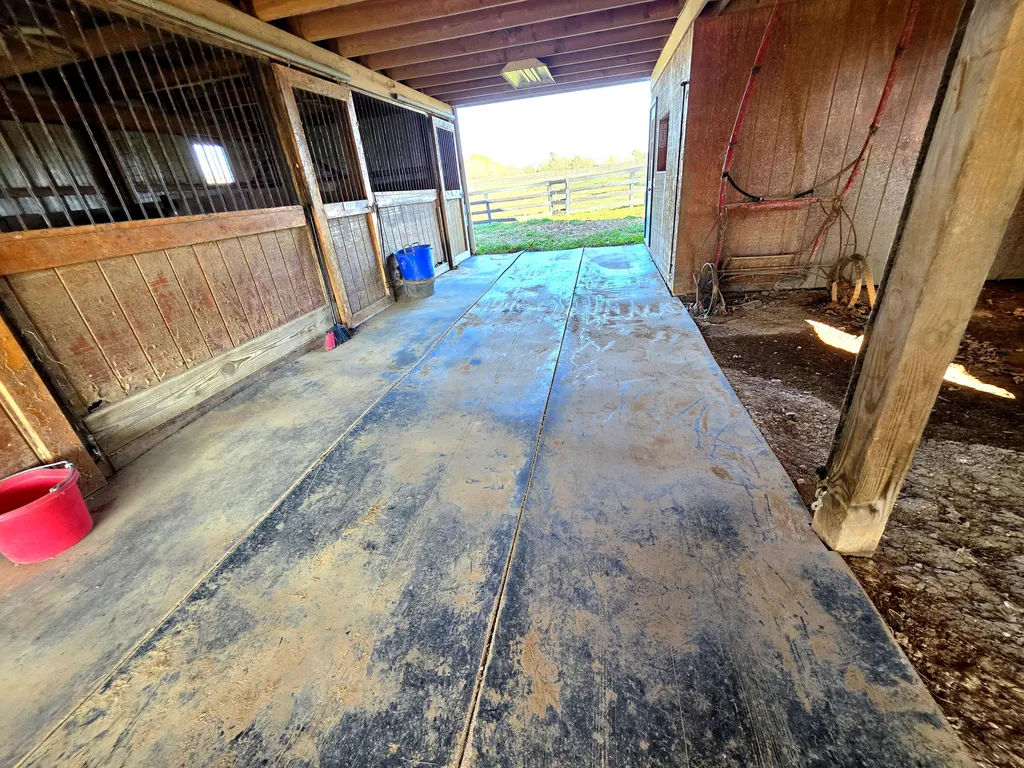 1498 Coopertown Road Murray KY 42071