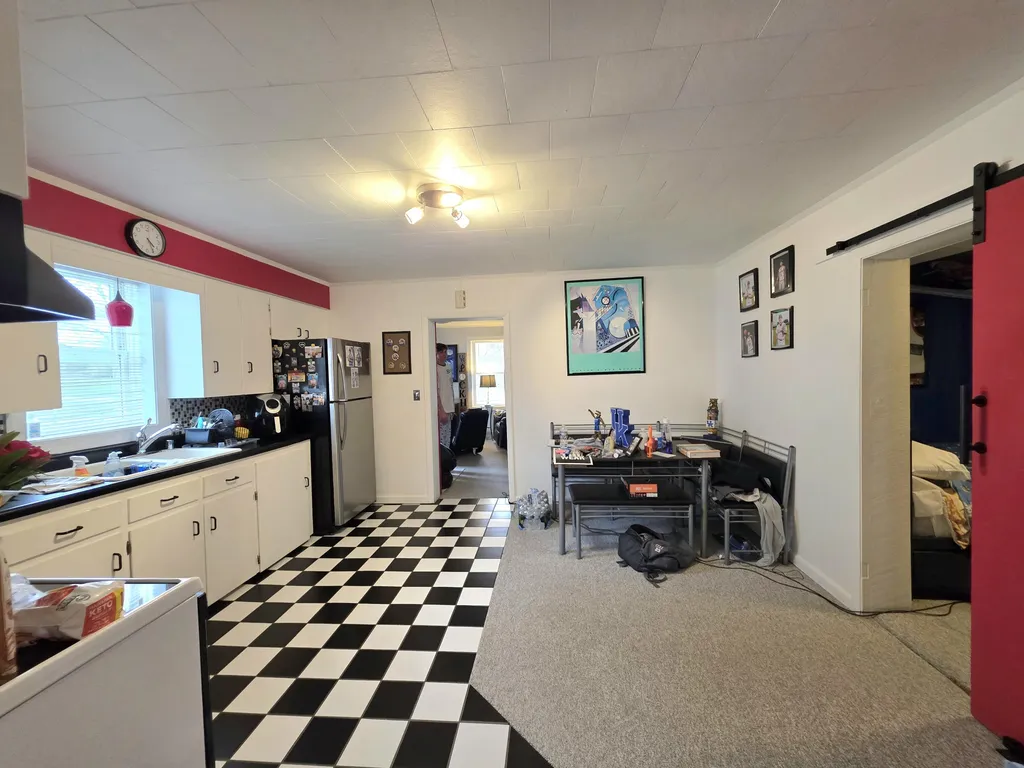 1498 Coopertown Road Murray KY 42071