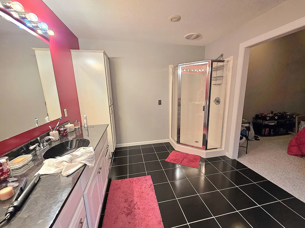 1498 Coopertown Road Murray KY 42071