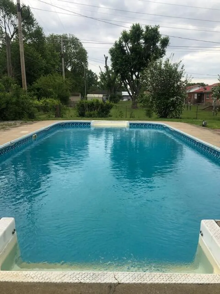 1720 Calvin Drive Hopkinsville KY 42240