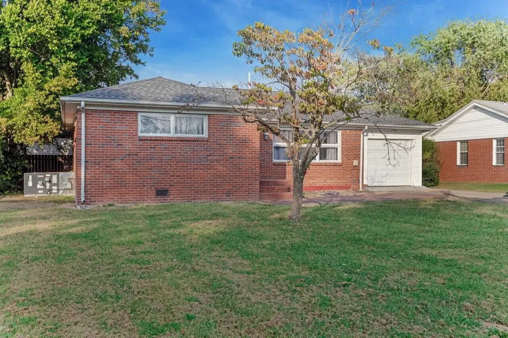 1720 Calvin Drive Hopkinsville KY 42240