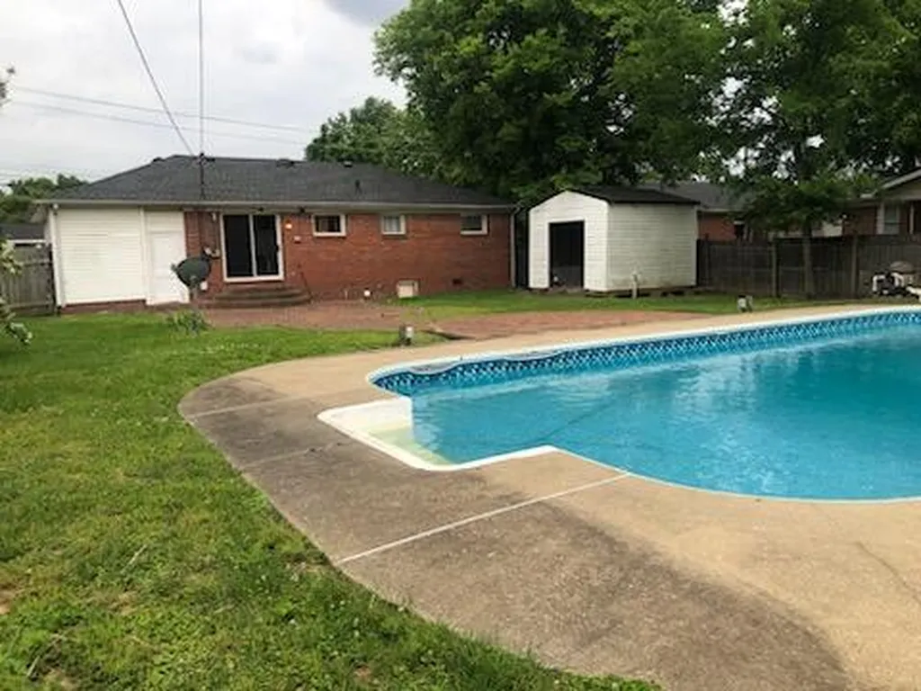 1720 Calvin Drive Hopkinsville KY 42240