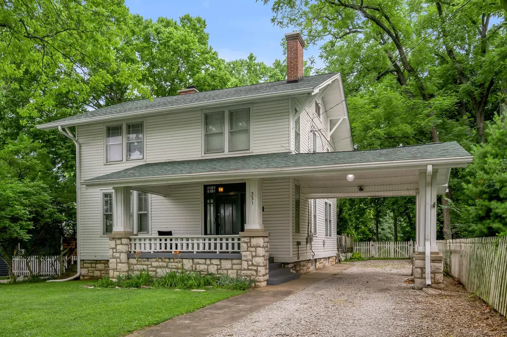 331 Lexington Street Versailles KY 40383