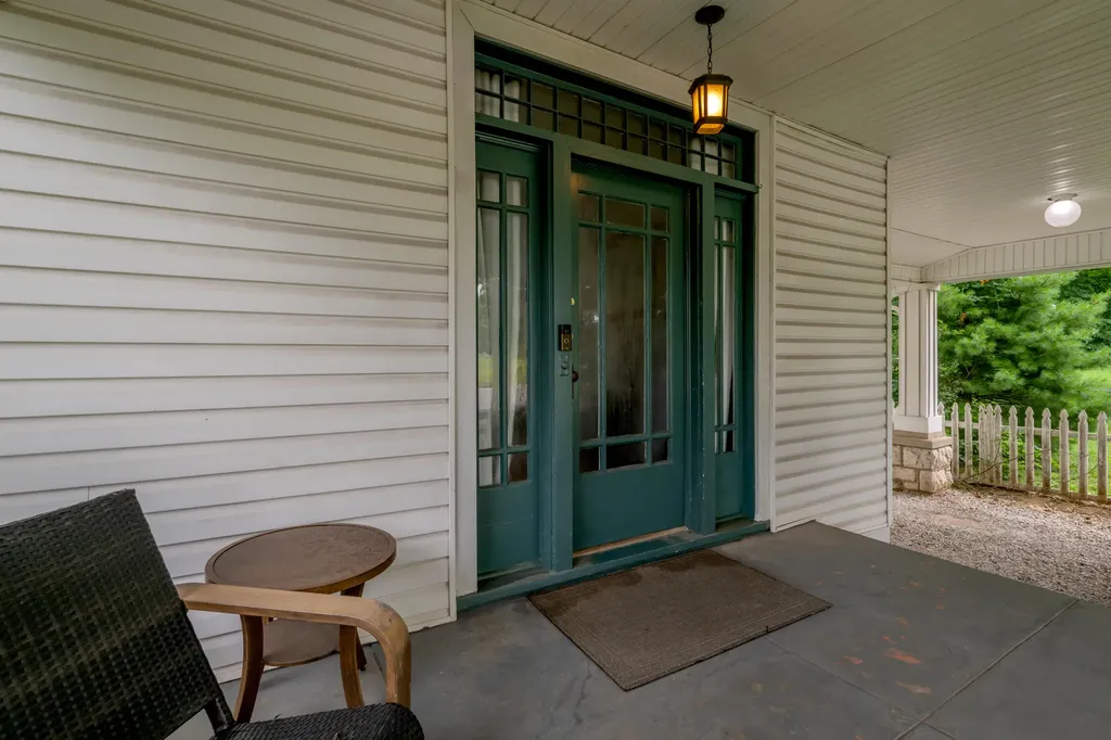 331 Lexington Street Versailles KY 40383