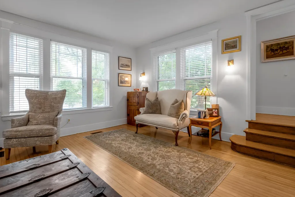331 Lexington Street Versailles KY 40383