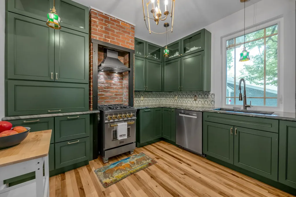 331 Lexington Street Versailles KY 40383