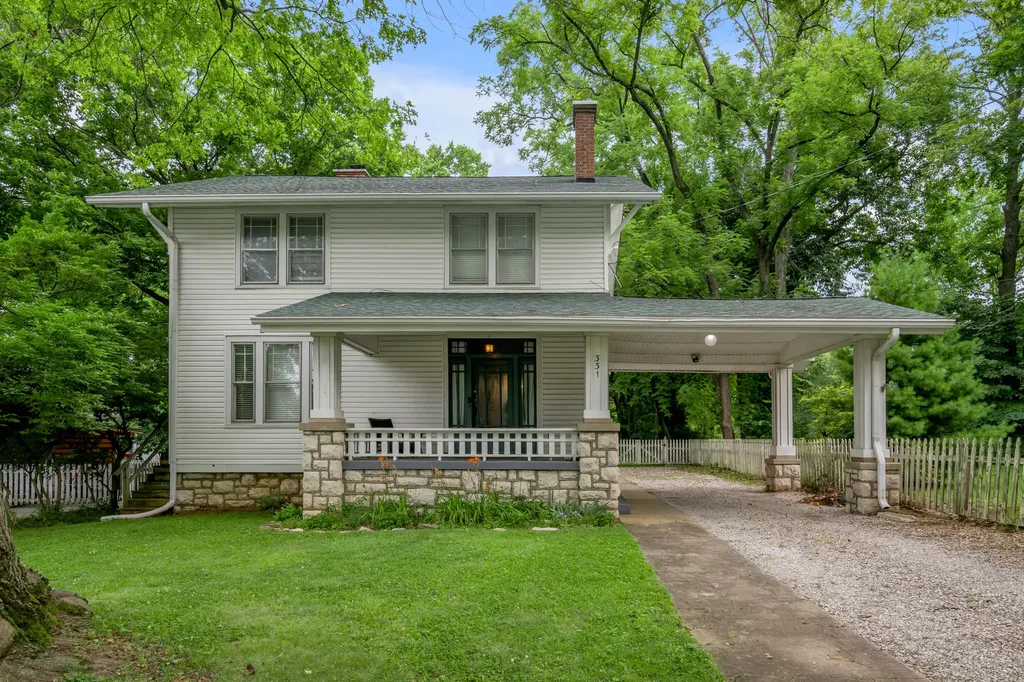 331 Lexington Street Versailles KY 40383
