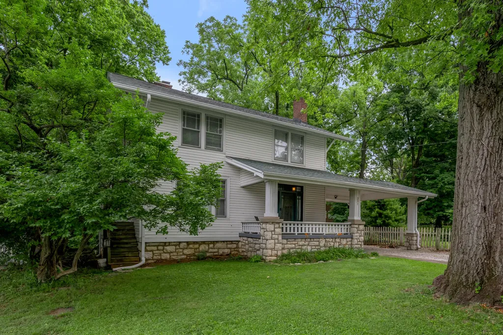 331 Lexington Street Versailles KY 40383