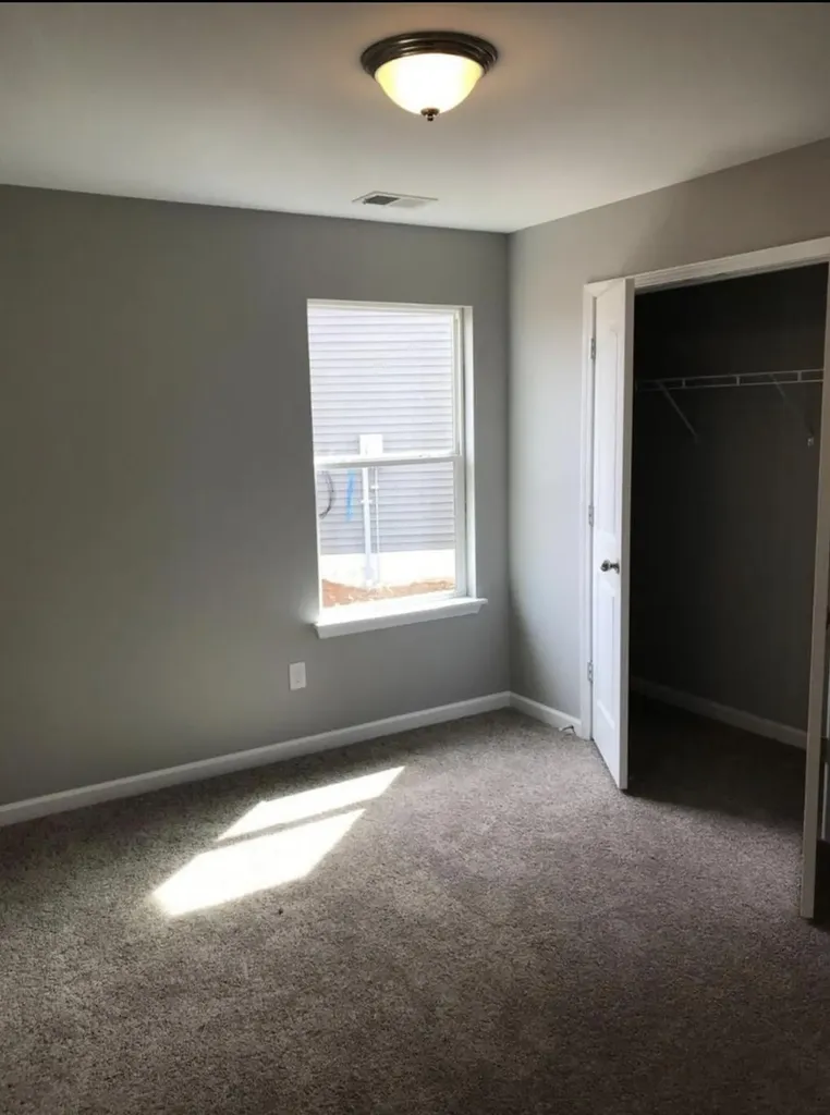 2525 Feathersound Way Lexington KY 40511