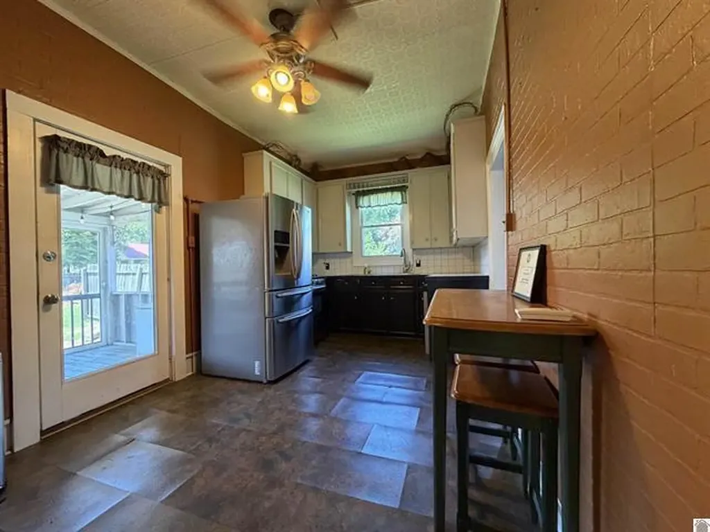 601 W Locust Street Princeton KY 42445