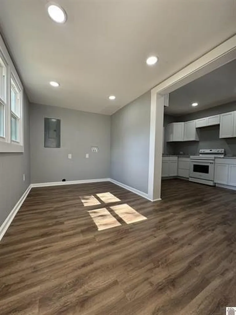 408 N Hawthorne Street Princeton KY 42445