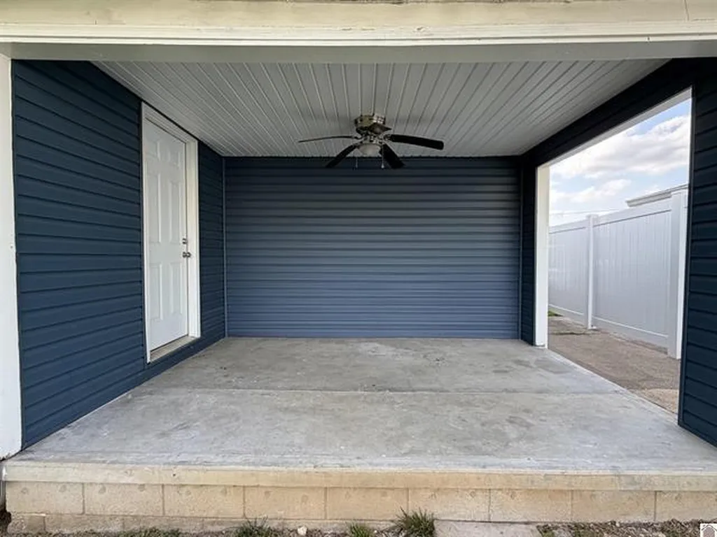 408 N Hawthorne Street Princeton KY 42445