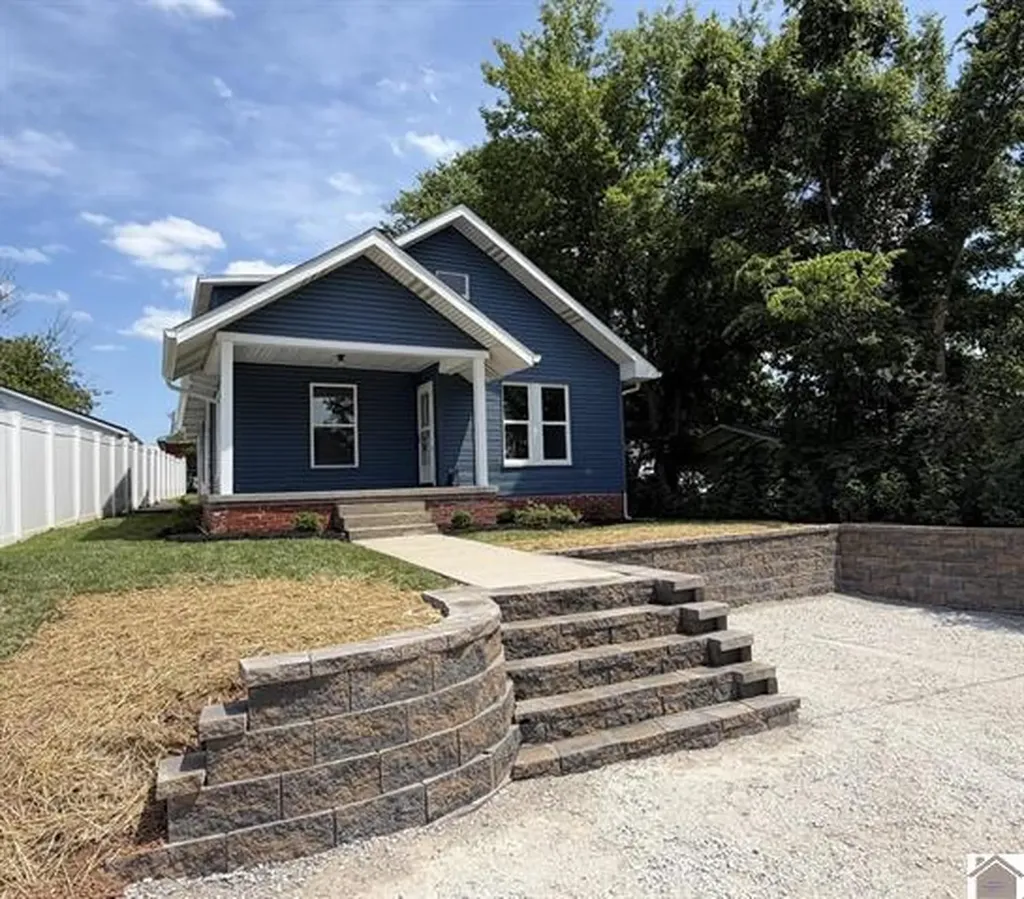 408 N Hawthorne Street Princeton KY 42445