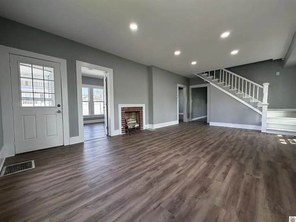 408 N Hawthorne Street Princeton KY 42445