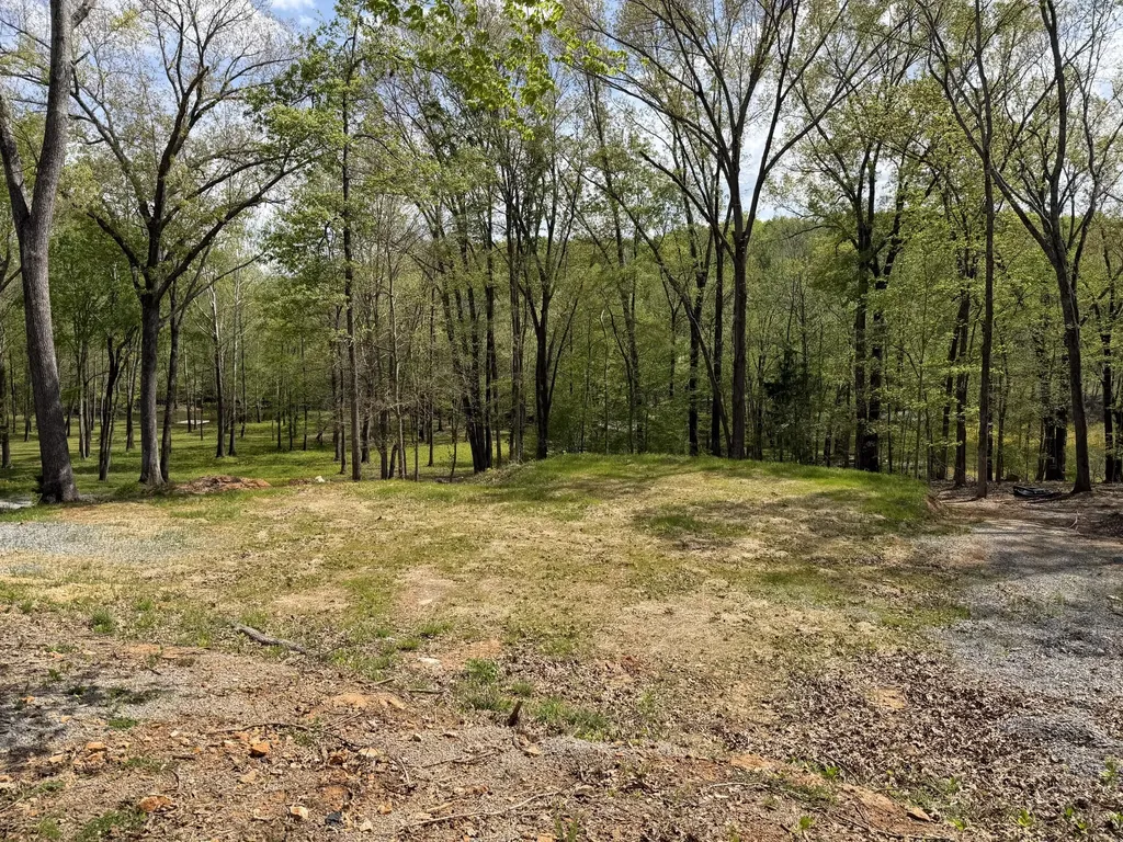 Lot 8e Holiday Way Cadiz KY 42211