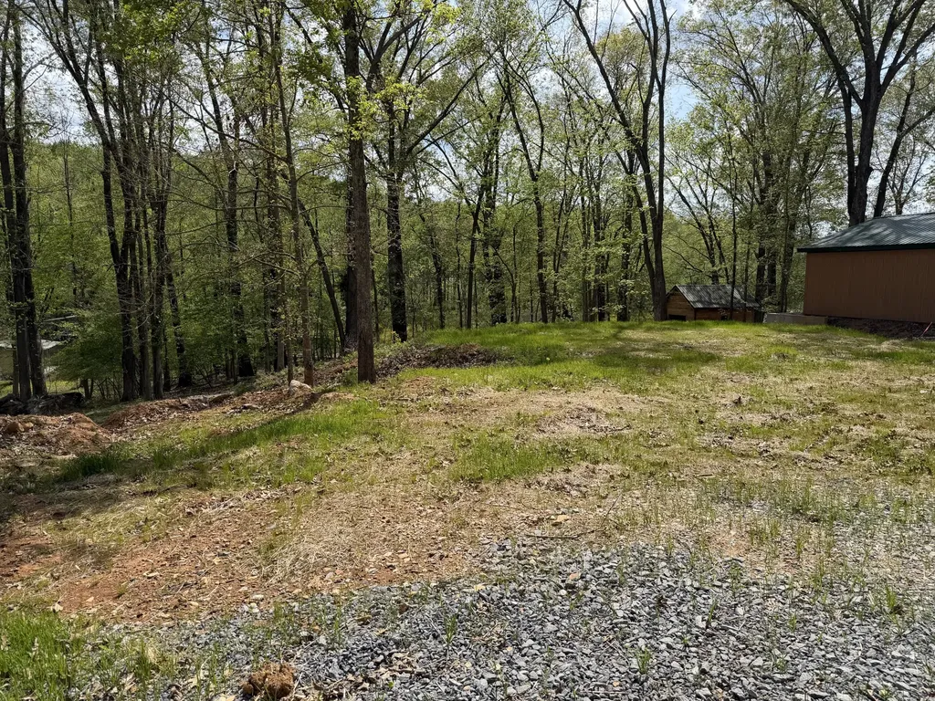 Lot 8e Holiday Way Cadiz KY 42211