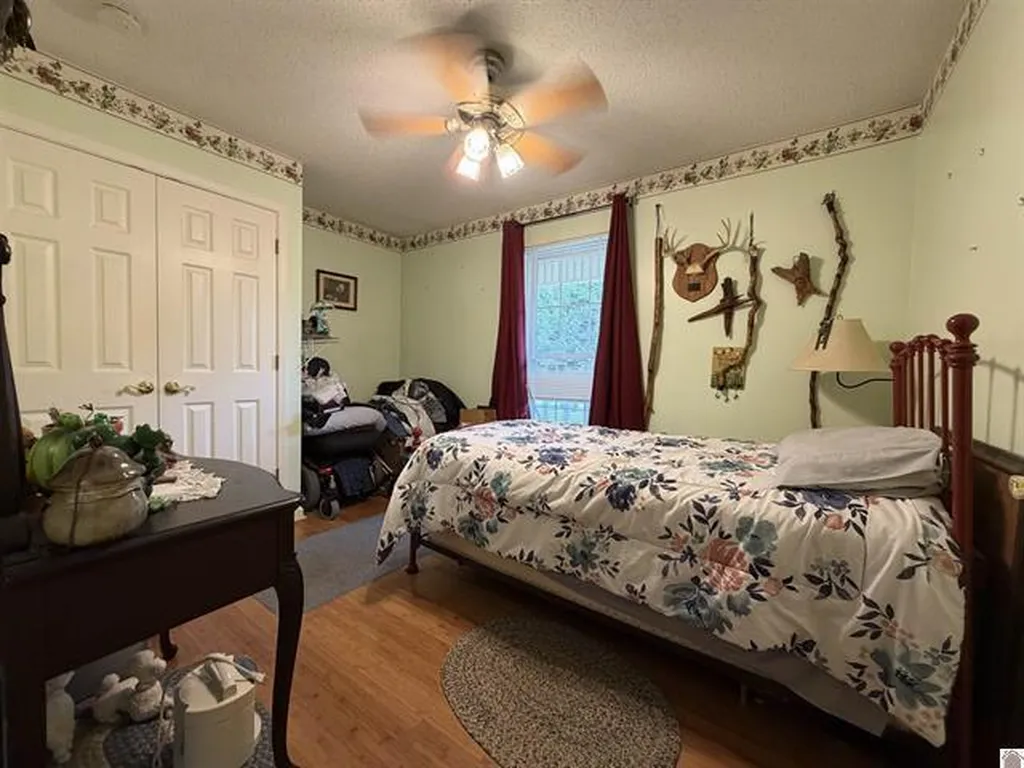 3003 Friendship Road Eddyville KY 42038