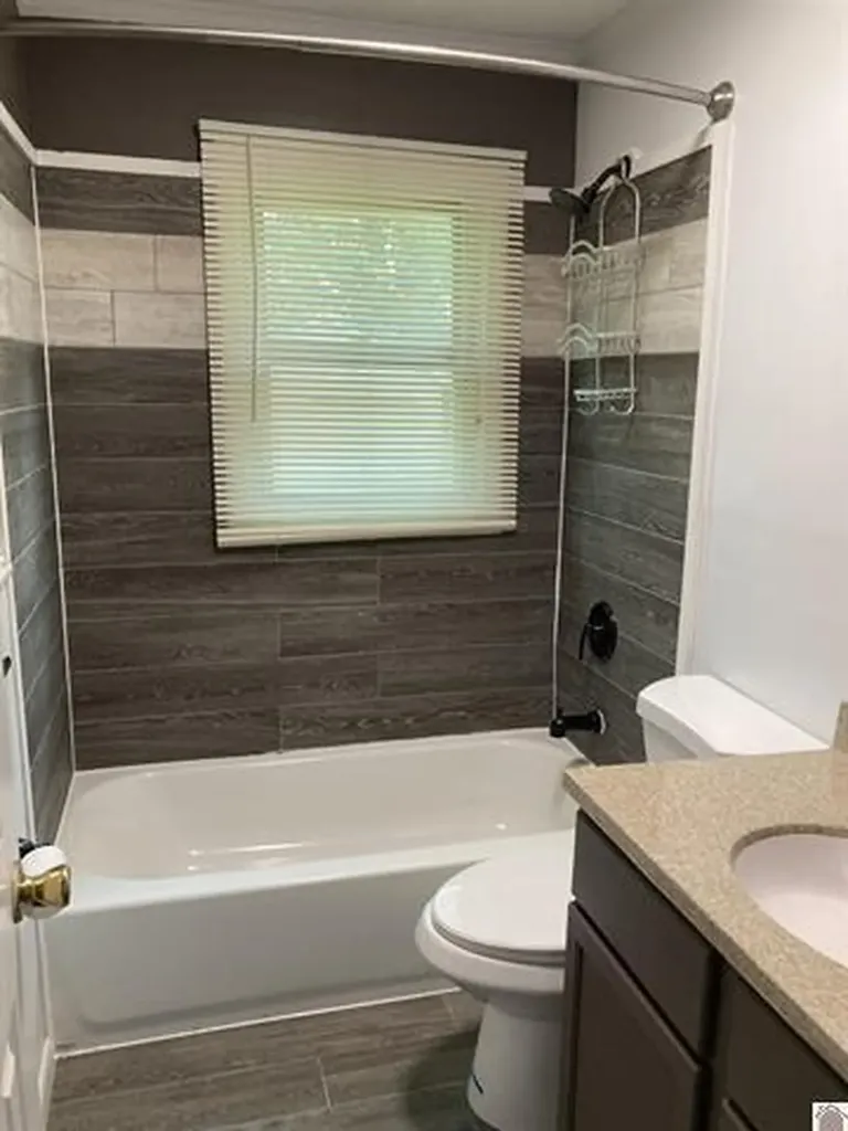 2823 Fairmont Street Paducah KY 42003