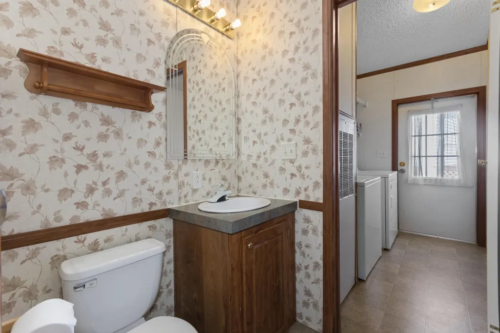 408 Shoreline Drive New Concord KY 42076