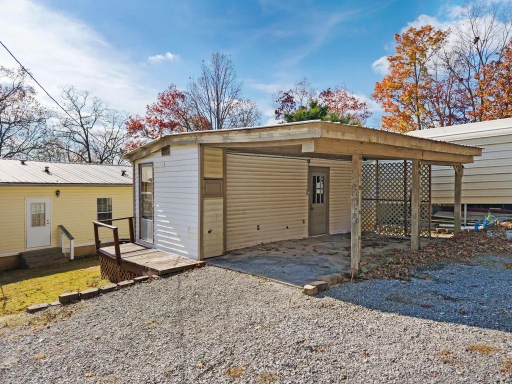 408 Shoreline Drive New Concord KY 42076