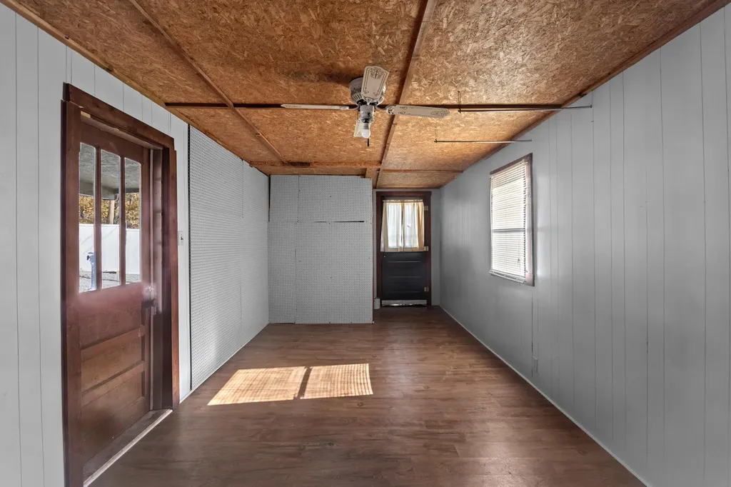408 Shoreline Drive New Concord KY 42076