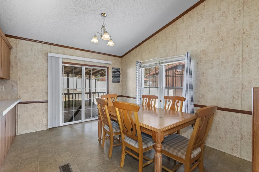 408 Shoreline Drive New Concord KY 42076
