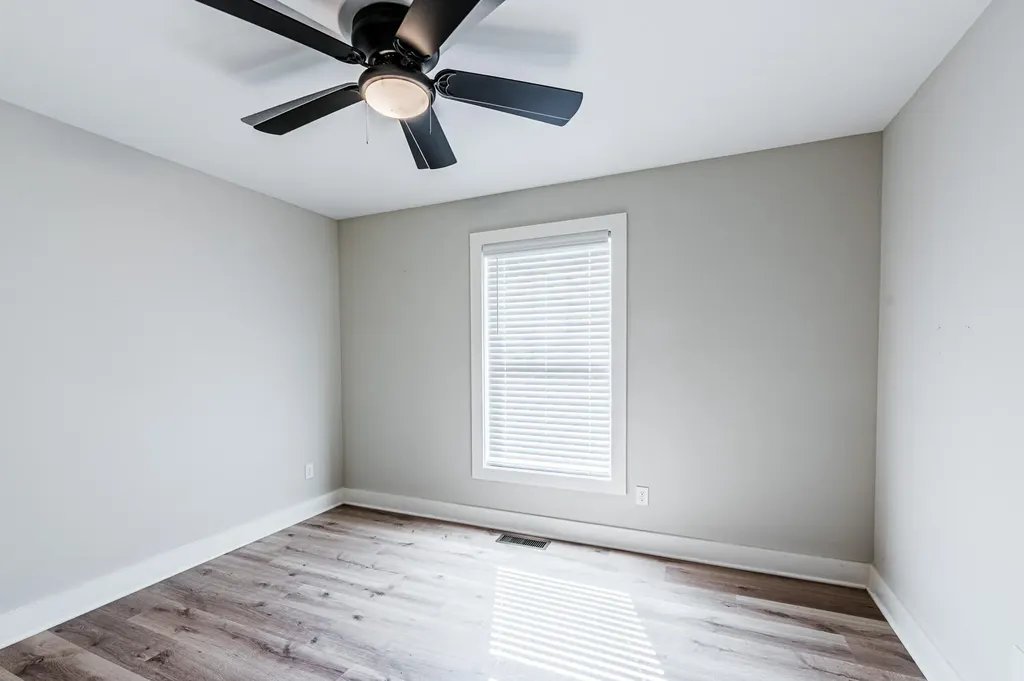 260 Walnut Grove Drive Smiths Grove KY 42171
